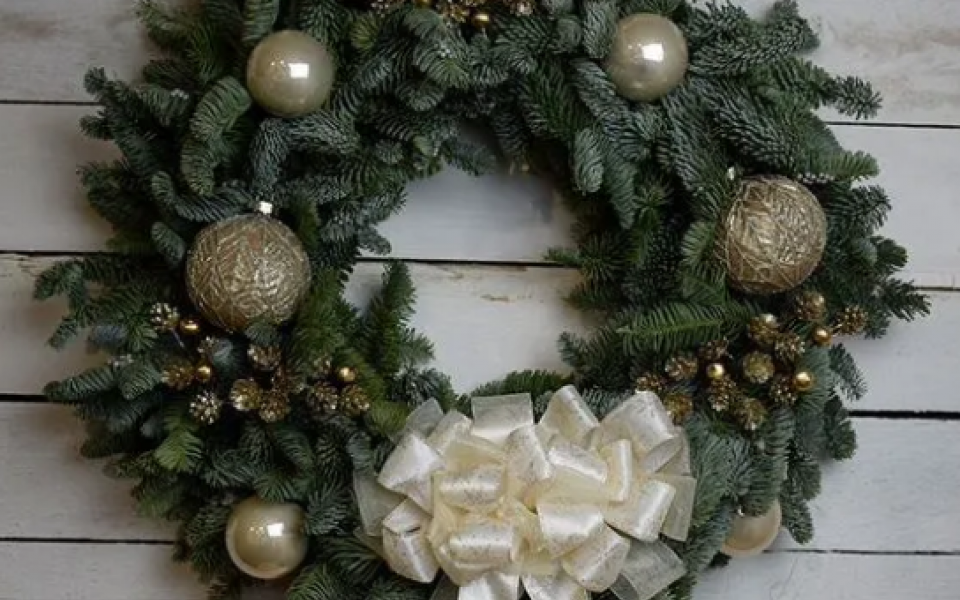 Венок новогодний рождественский "Крем брюле" 30 см